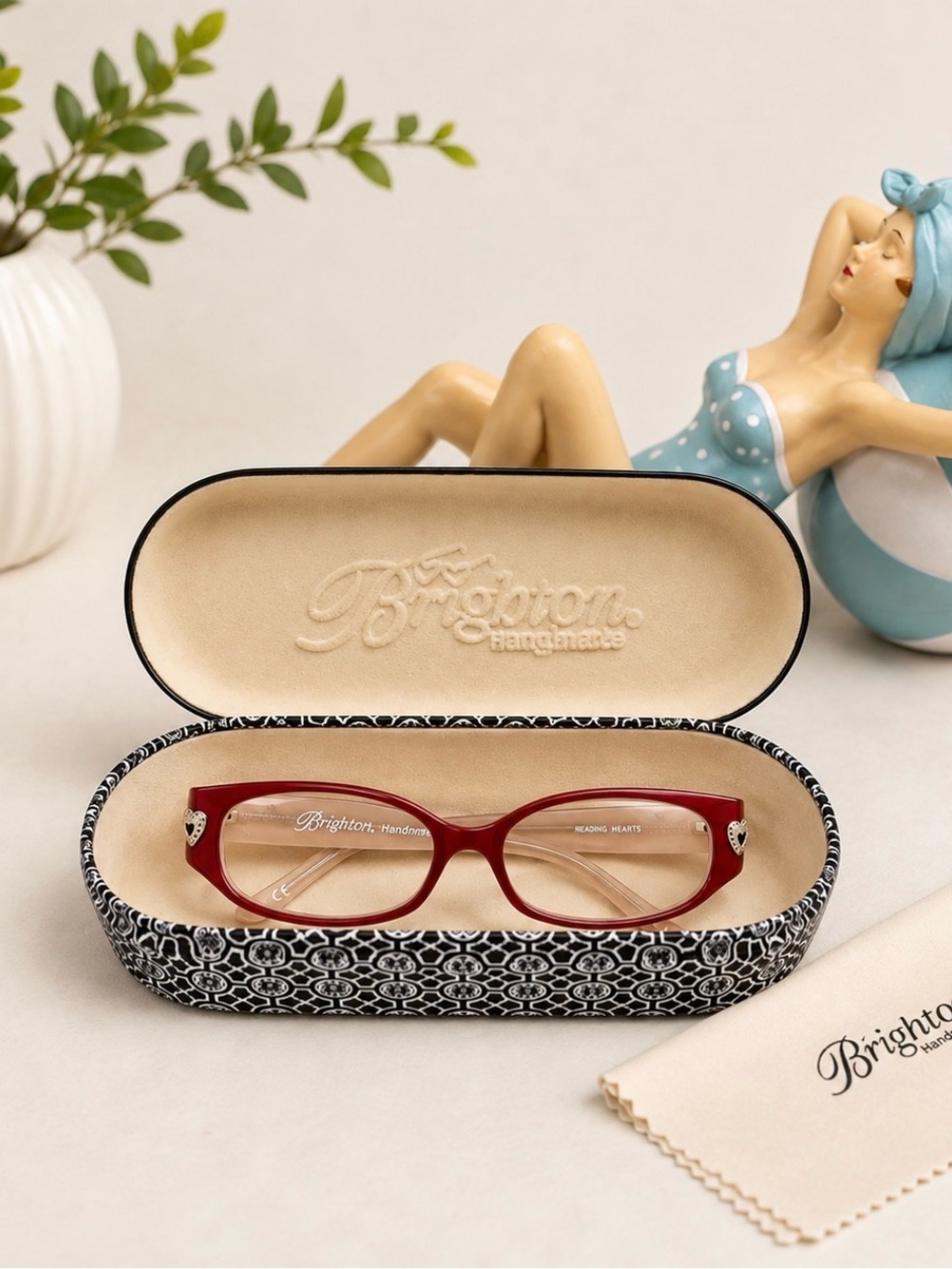 Brighton Raining Hearts +1.0 Reading Glasses Red w/ Case EUC Handmade